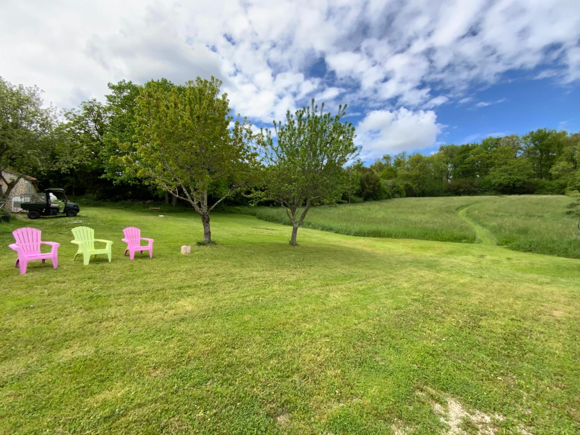 Blanzac  French Farmhouse Retreat With Pool & Superb Views. מראה חיצוני תמונה